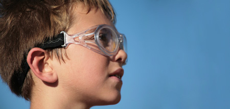 protective eyewear article